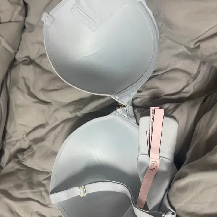 [SOLD OUT] 빅토리아시크릿 러브클라우드 스무스 푸쉬업 38ddd