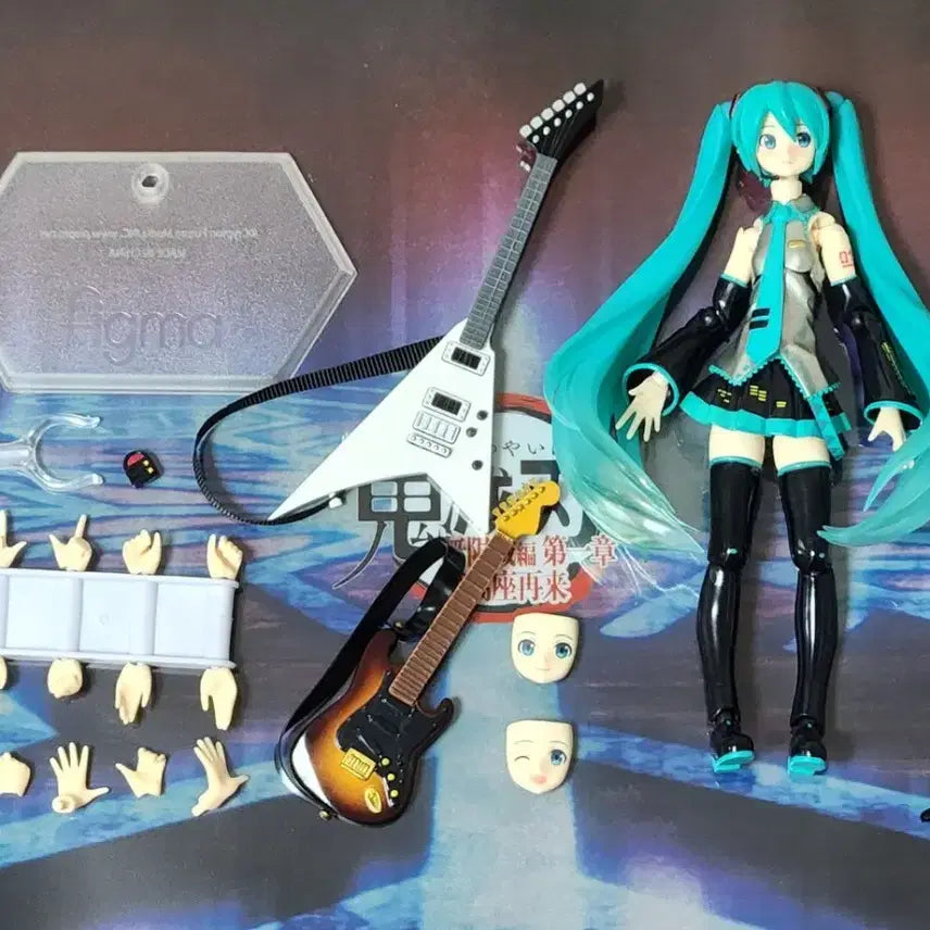 [BUNJANG] Hatsune Miku 2.0 Figma Figure (Junk) / [정크] 하츠네 미쿠 2.0 200 피그마 피규어
