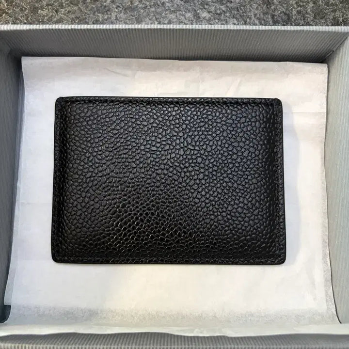 [SOLD OUT] 톰브라운 카드지갑