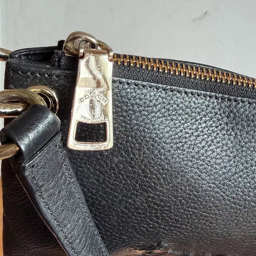 [SOLD OUT] Coach 코치 레더 숄더백