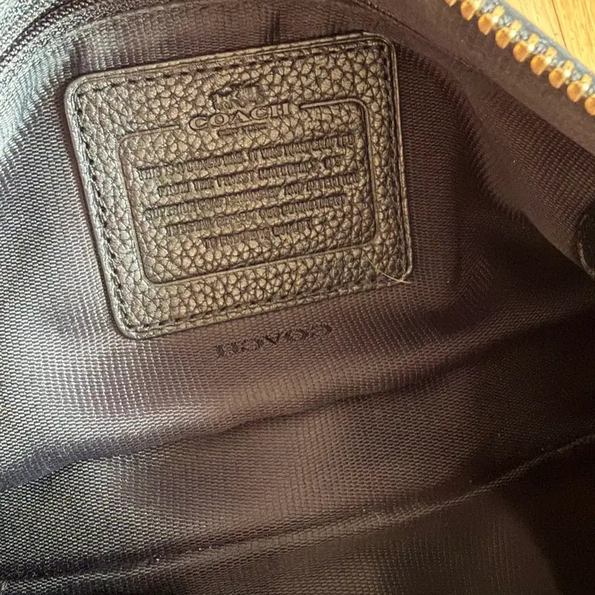 [SOLD OUT] Coach 코치 레더 숄더백