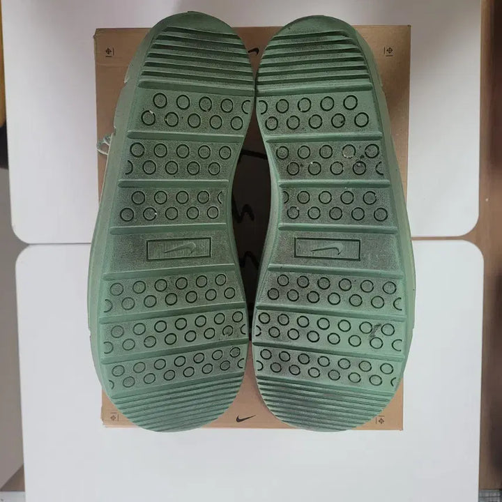 [SOLD OUT] 나이키 오프라인 팩 에나멜 그린, CT3290-300