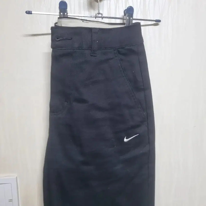 [SOLD OUT] 나이키 검정색 바지 스우시