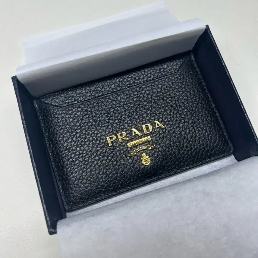 [SOLD OUT] (새상품)프라다 비텔로 그레인 레더 카드홀더 블랙