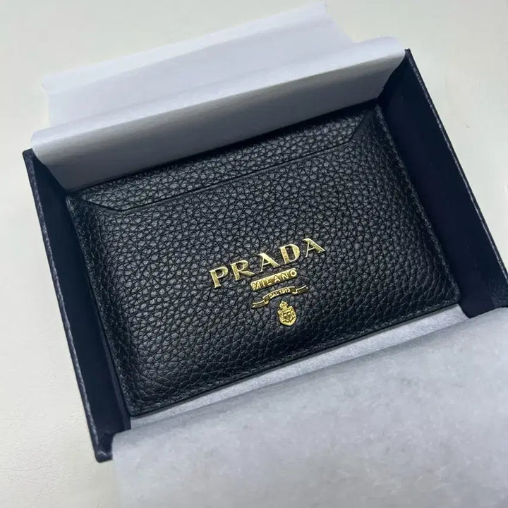 [SOLD OUT] (새상품)프라다 비텔로 그레인 레더 카드홀더 블랙