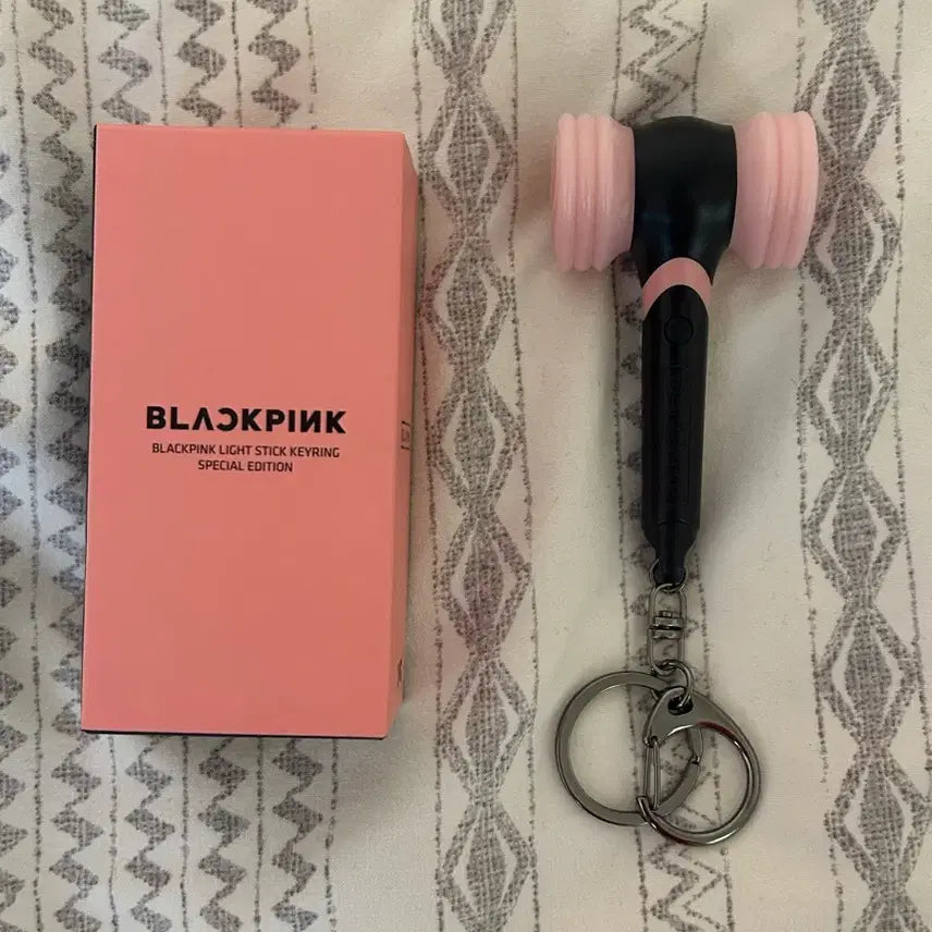 [SOLD OUT] 블랙핑크 응원봉 뿅봉 키링 스페셜 에디션