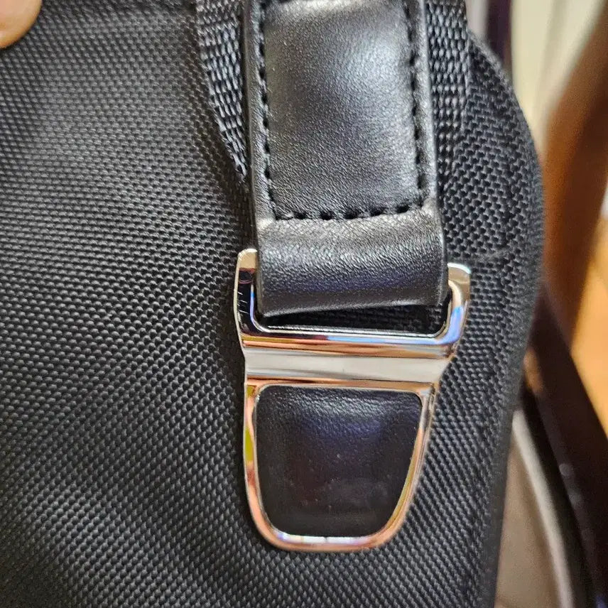 [SOLD OUT] TUMI 남성 크로스백