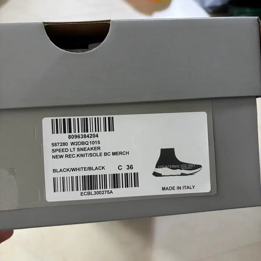 [BUNJANG] Balenciaga Speed Trainer Black White Sneakers / [새상품]발렌시아가 스피드 트레이너 블랙 화이트
