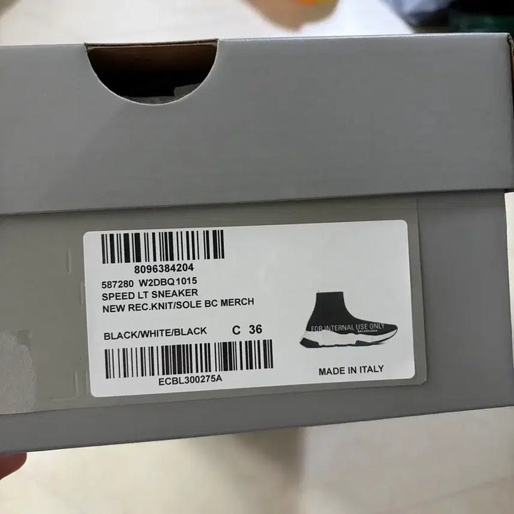 [BUNJANG] Balenciaga Speed Trainer Black White Sneakers / [새상품]발렌시아가 스피드 트레이너 블랙 화이트