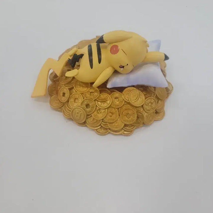 [SOLD OUT] 사쿠라스튜디오 피카츄 피규어