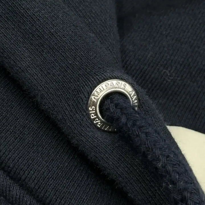 [BUNJANG] AMI Small Heart Logo Hoodie Navy / (M) AMI 아미 스몰 하트로고 후드티 네이비