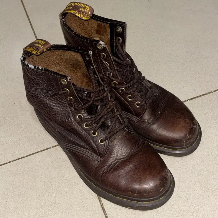 [BUNJANG] Dr. Martens 1460 8-Hole Brown Boots / [260] 닥터마틴 1460 8훌 브라운 워커 부츠