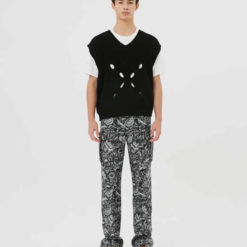 [SOLD OUT] 문선 ESSENTIAL_UNISEX 니트 베스트 블랙