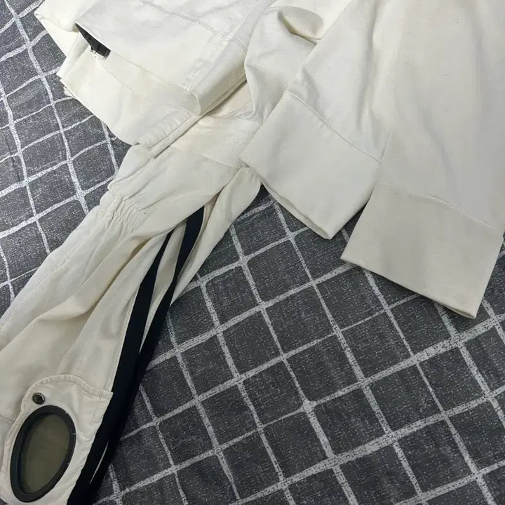 [BUNJANG] CP Company Hoodie Zip-up / Cp 컴퍼니 후드집업