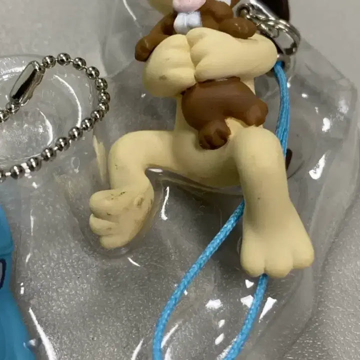 [BUNJANG] Wallace and Gromit Rabbit Run Keyring / 월레스와그로밋 토끼안고튀어 키링