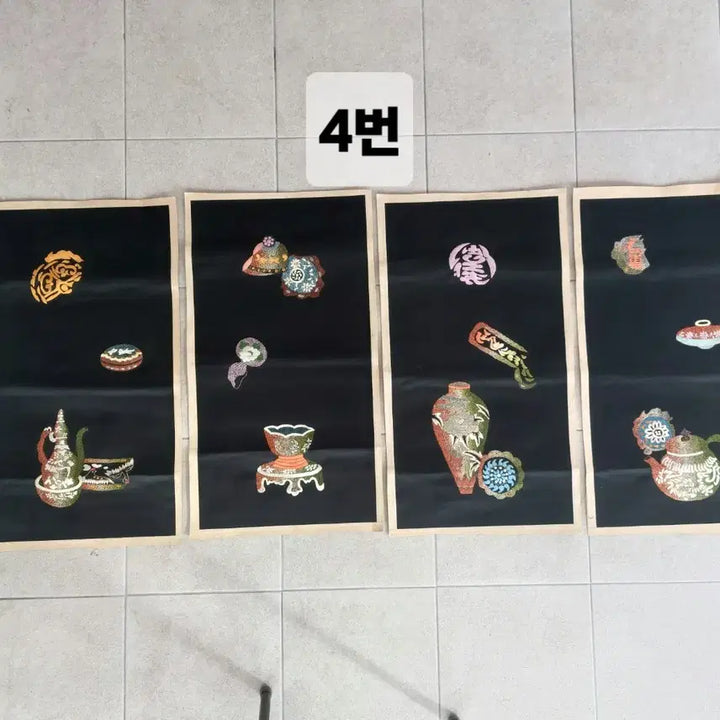 [BUNJANG] Antique Embroidered Screen - Decorative Item / 근대사  수병풍. 손자수 - 소품용. 만물당. 장식용