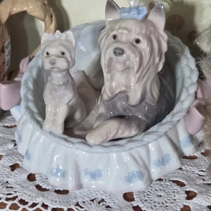 [BUNJANG] Vintage Yardley Yorkshire Terrier Dog Figurine / 빈티지 야드로 강아지 요키 요크셔테리어 피규어