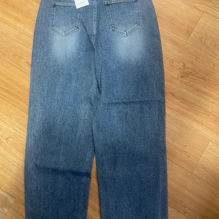 [SOLD OUT] 르아브 커브드 와이드 데님팬츠 m