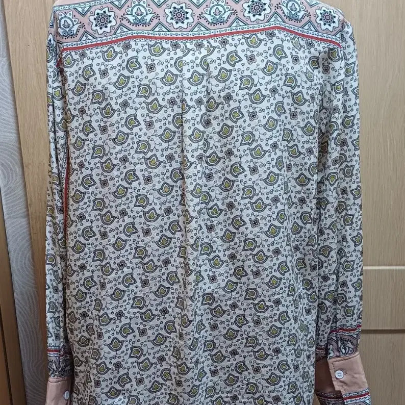 [BUNJANG] Ethnic Pattern Silk Blouse Shirt (XL) / 에스닉 패턴 실크100% 블라우스 셔츠 (XL/66~77)