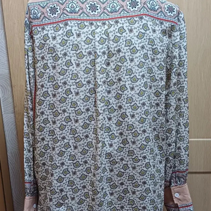 [BUNJANG] Ethnic Pattern Silk Blouse Shirt (XL) / 에스닉 패턴 실크100% 블라우스 셔츠 (XL/66~77)