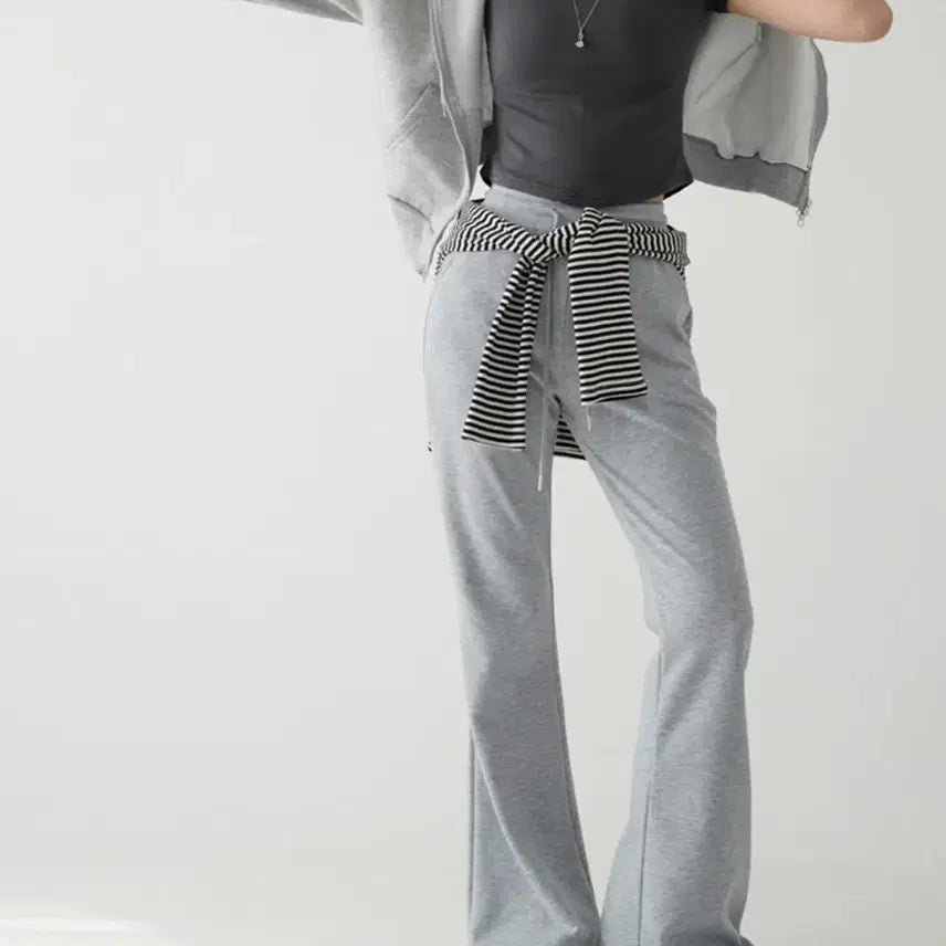 [BUNJANG] Semi Bootcut Long Training Pants - Grey / (새상품)세미부츠컷 롱 트레이닝 팬츠 - 그레이