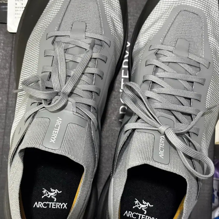 [SOLD OUT] 아크테릭스 사일렌 295 스모크 색상