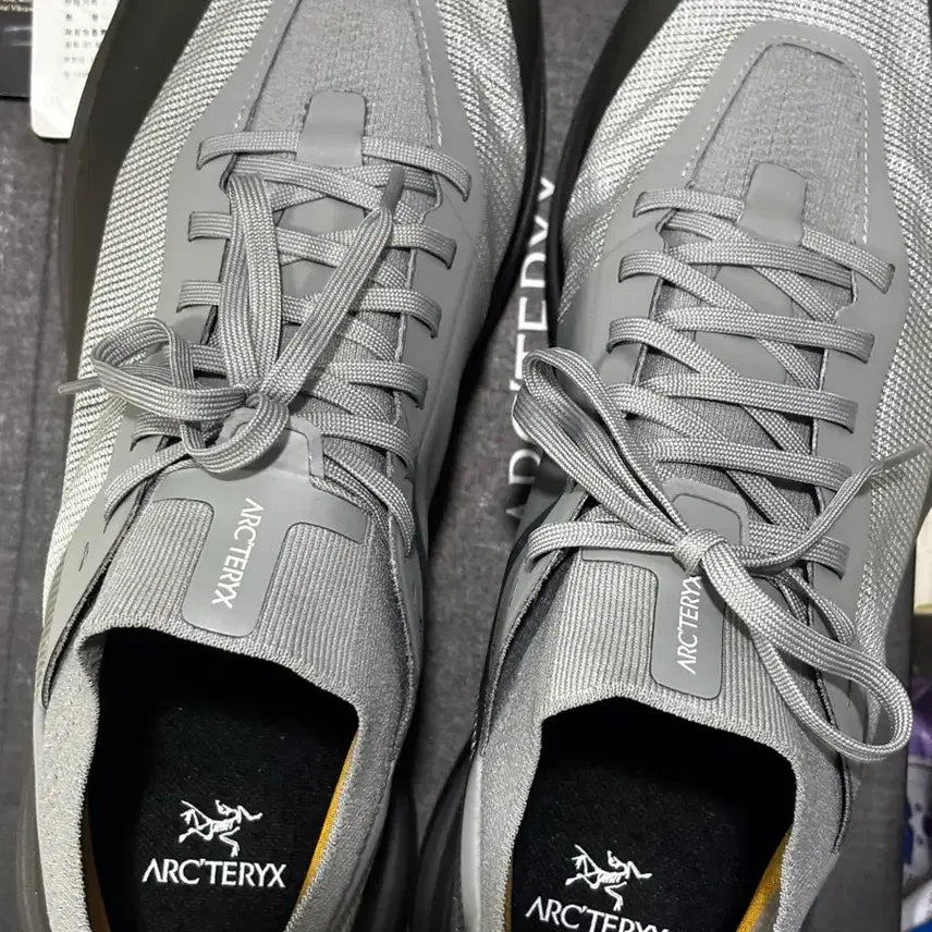 [SOLD OUT] 아크테릭스 사일렌 295 스모크 색상