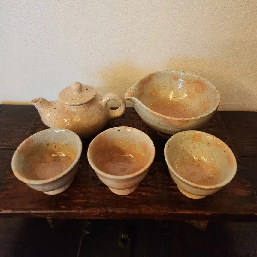 [BUNJANG] Unknown Artist Buncheong Honghwa 3-Person Tea Set / 작가작품 분청 홍화 3인 다기세트 "찻자리에 피어난 복사꽃"