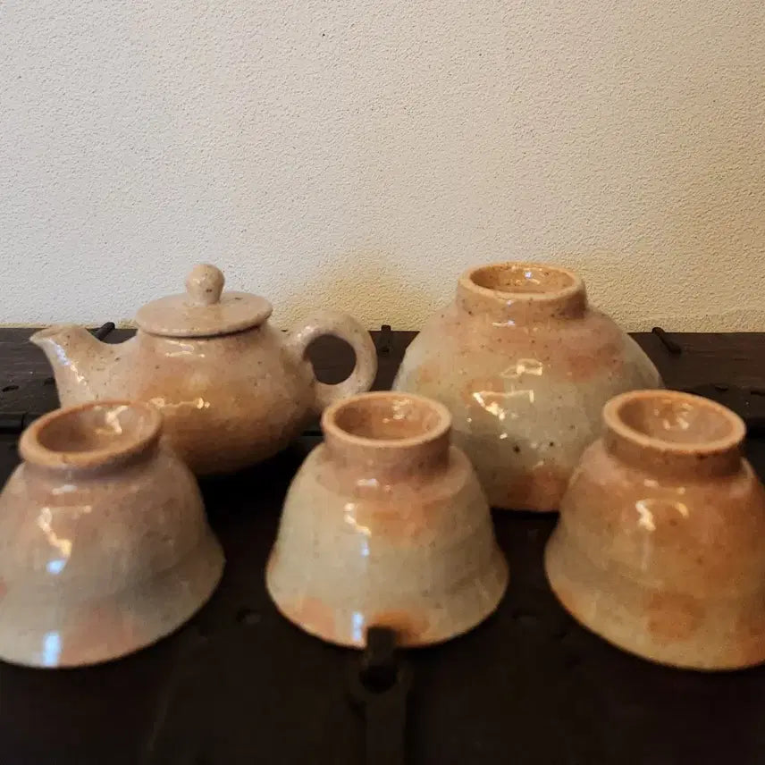 [BUNJANG] Unknown Artist Buncheong Honghwa 3-Person Tea Set / 작가작품 분청 홍화 3인 다기세트 "찻자리에 피어난 복사꽃"