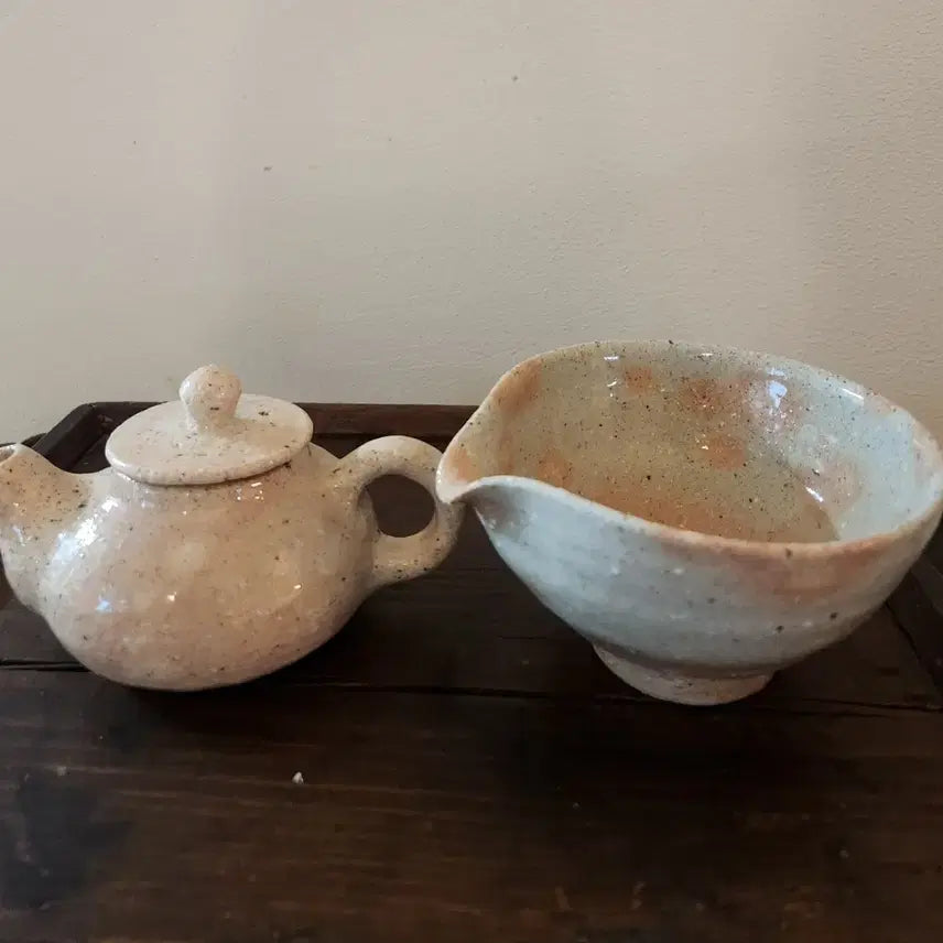 [BUNJANG] Unknown Artist Buncheong Honghwa 3-Person Tea Set / 작가작품 분청 홍화 3인 다기세트 "찻자리에 피어난 복사꽃"