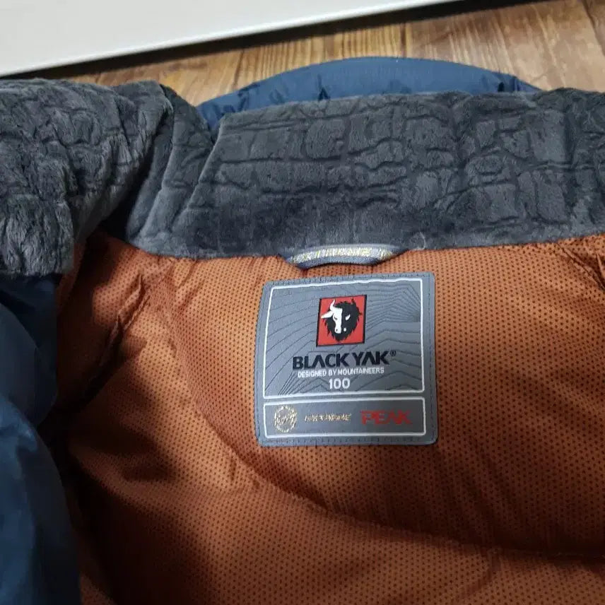 [BUNJANG] Black Yak Goose Down Windstopper Jacket / 블랙야크 구스패딩 남100 윈드스토퍼 거의새것