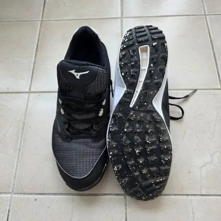 [BUNJANG] Mizuno Baseball Artificial Turf Shoes Size 265mm (Heo Kyung-min Order) / 허경민 오더. 미즈노 야구 인조잔디화 265미리 판매합니다.