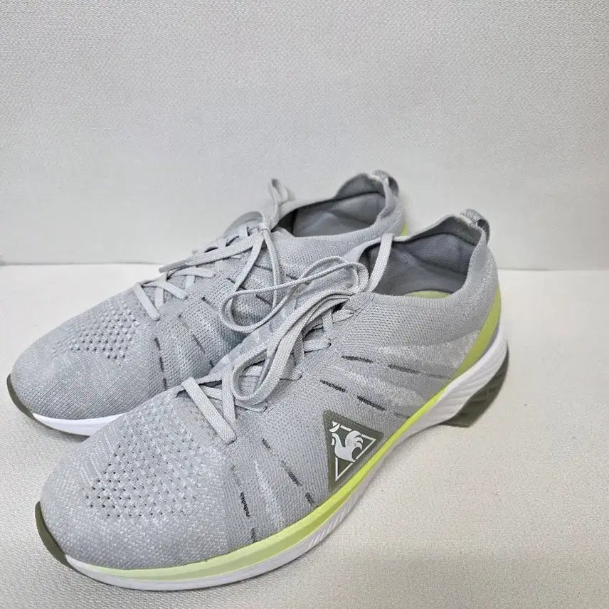 [BUNJANG] Le Coq Grey Running Shoes (Size 275) / 르꼬끄 회색 런닝화 운동화 275