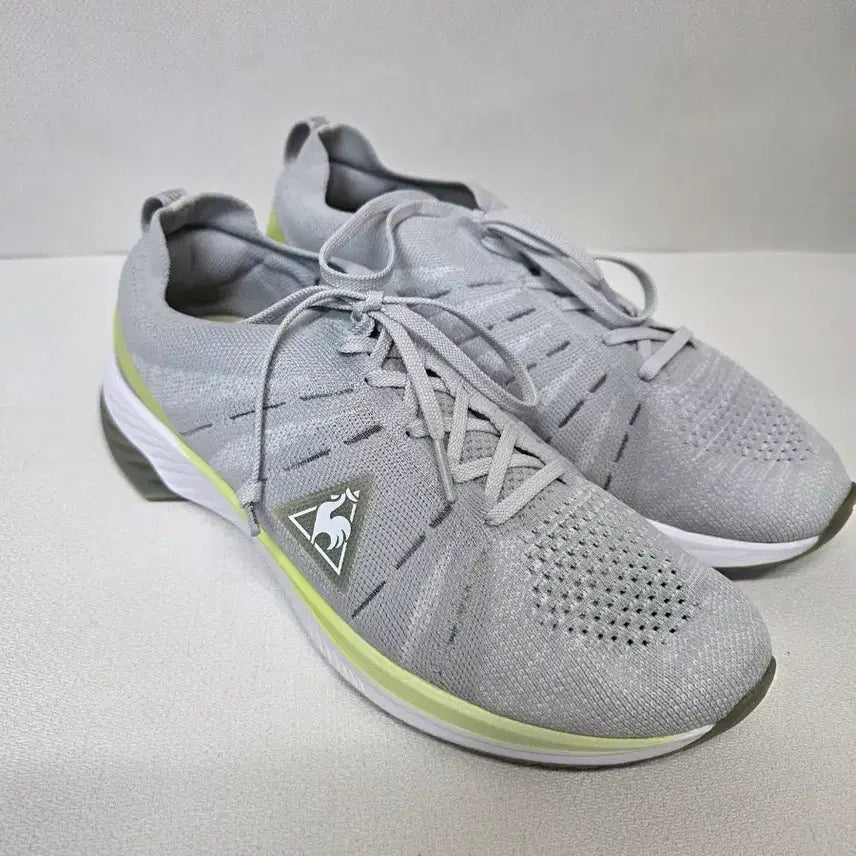 [BUNJANG] Le Coq Grey Running Shoes (Size 275) / 르꼬끄 회색 런닝화 운동화 275