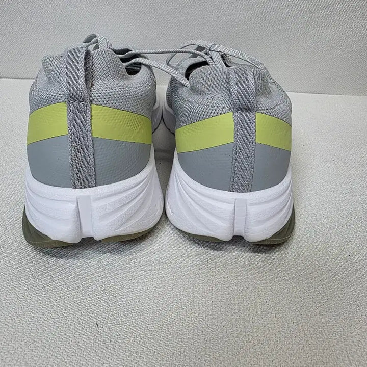 [BUNJANG] Le Coq Grey Running Shoes (Size 275) / 르꼬끄 회색 런닝화 운동화 275