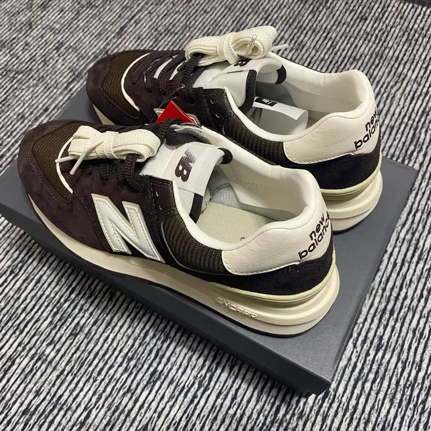 [BUNJANG] New Balance 574 Legacy Brown Sneakers / 뉴발란스 574 레거시 브라운 (260)