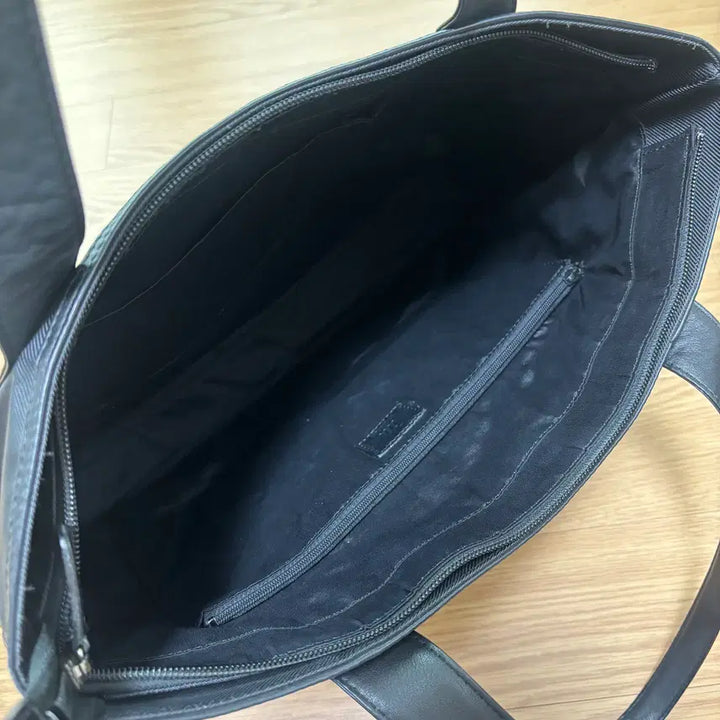 [SOLD OUT] 이세이미야케 im product 가죽 레더 토트백