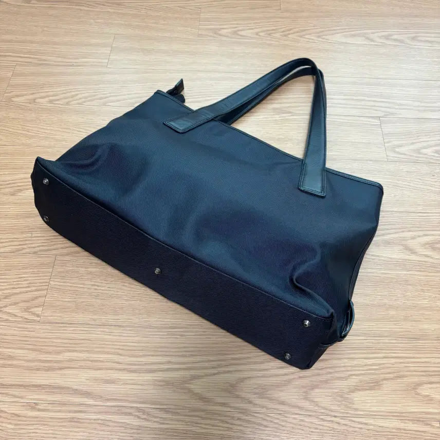 [SOLD OUT] 이세이미야케 im product 가죽 레더 토트백