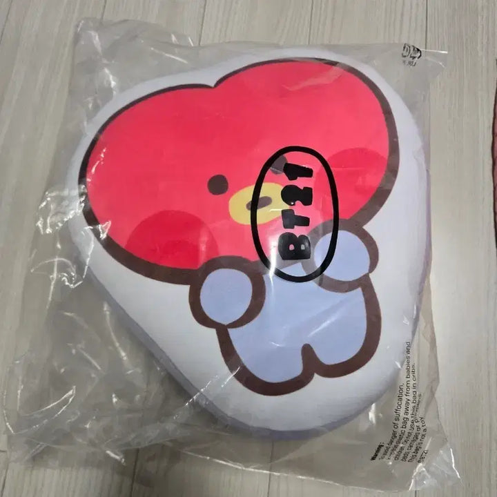 [BUNJANG] BT21 Tata Character Cushion Doll / BT21 타타 캐릭터 쿠션 인형