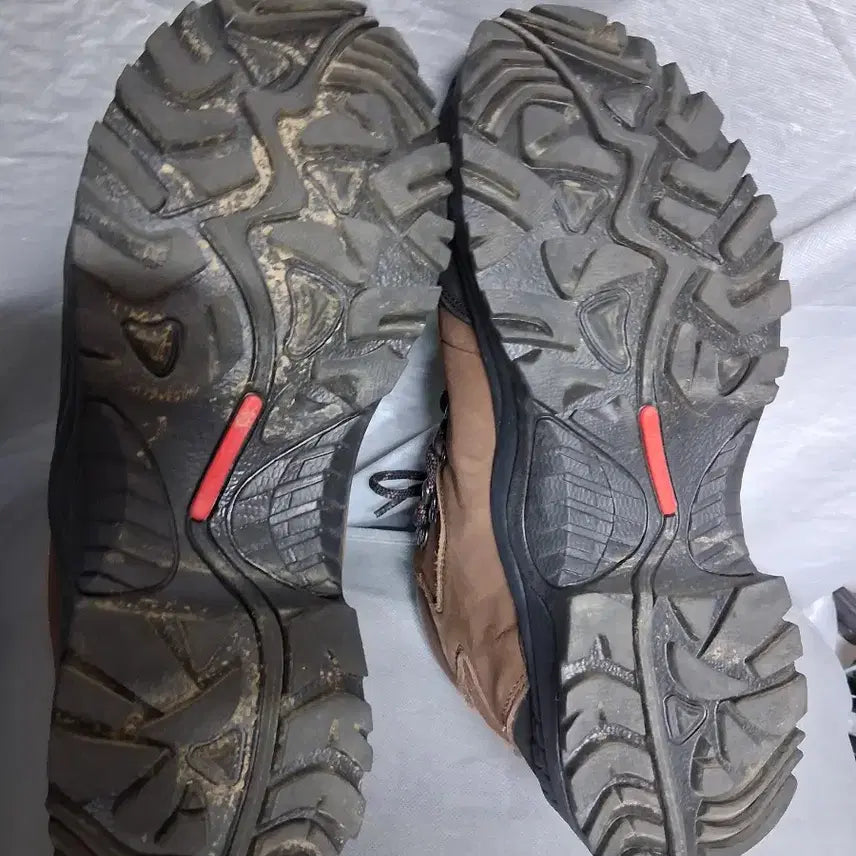 [BUNJANG] Treksta Gore-Tex Hiking Boots 250mm / 등산화250 트렉스타고어텍스 1회실착