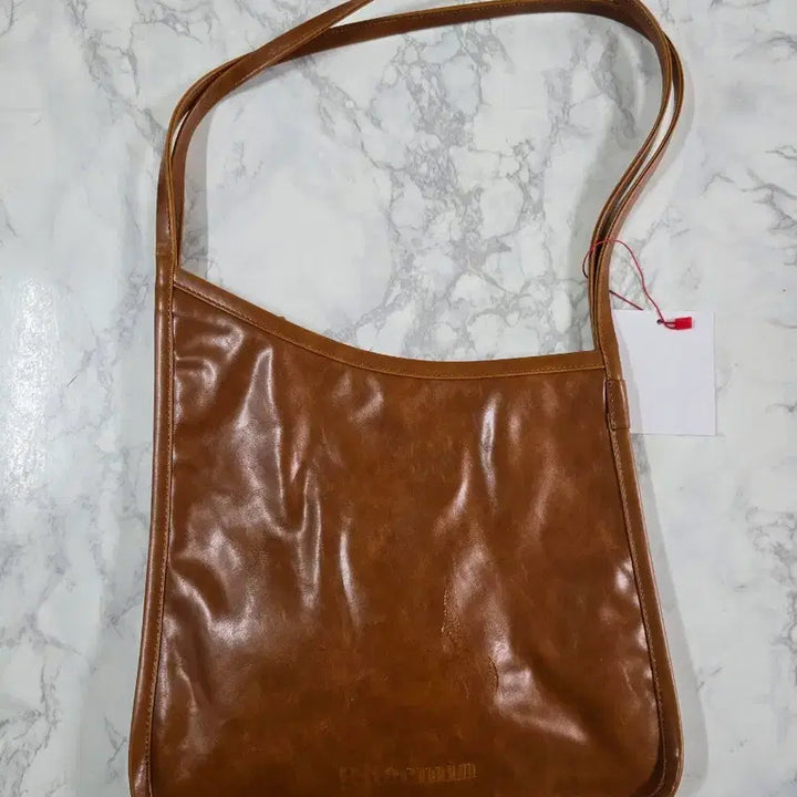 [BUNJANG] LIMI&amp;Co. Vegan Leather Slash Medium Camel Shoulder Bag / (새상품) 리민 비건 래더 슬래시 미디엄 카멜