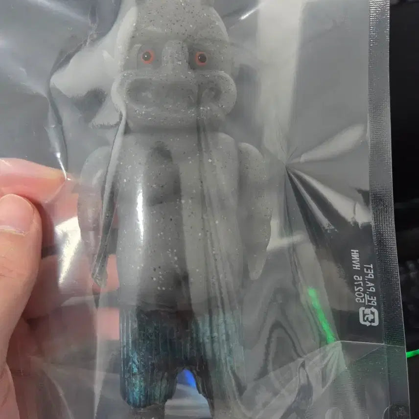 [BUNJANG] Y.skream Toy VeVilla Sofubi Art Toy / 아트토이 소프비 카이쥬콜라보 다른행성에서온 vevilla 베빌라 팝니다