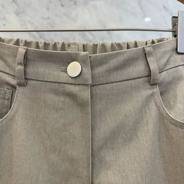 [SOLD OUT] js뉴욕스타일신상(당일발송)뒷밴딩 밑단 카브라 포인트 바지