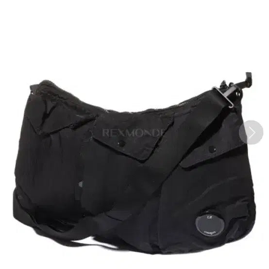 [SOLD OUT] cp company 나일론 B 렌즈 유틸리티 백 블랙