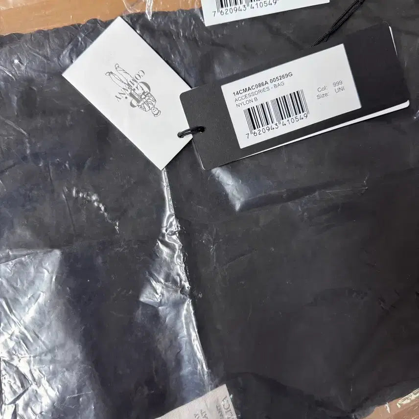 [SOLD OUT] cp company 나일론 B 렌즈 유틸리티 백 블랙
