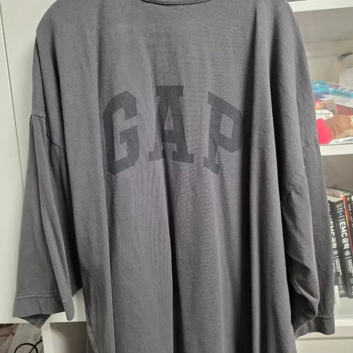 [BUNJANG] Yeezy Gap Engineered by Balenciaga Dove T-Shirt / yeezy gap 3/4 dove 티셔츠