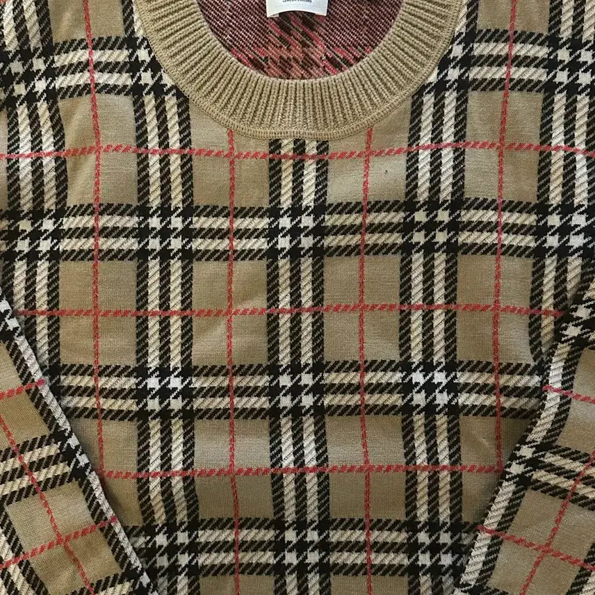 [SOLD OUT] 버버리 남성니트 L 95 정품 새상품