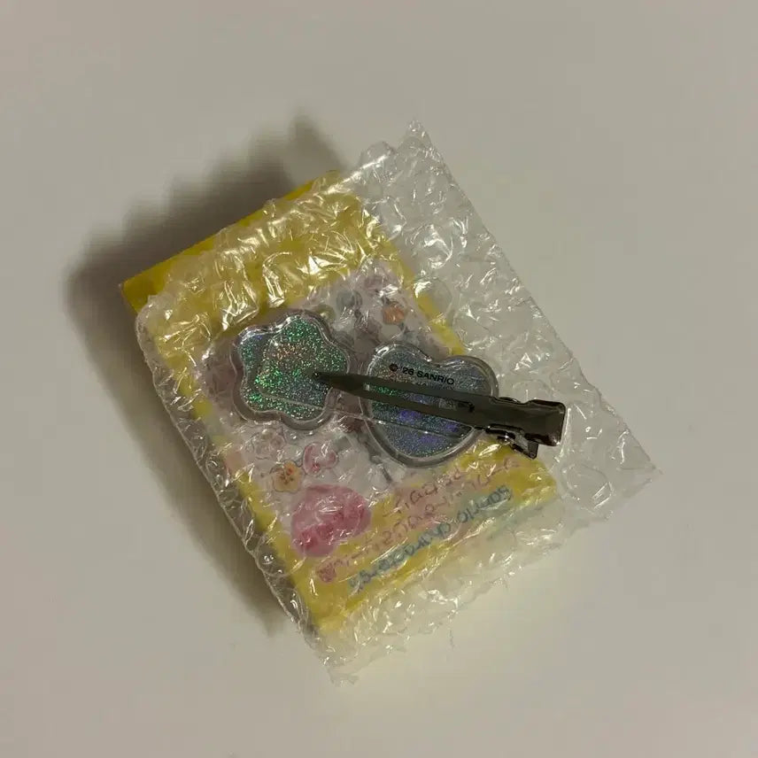 [BUNJANG] Sanrio Sugar Bunnies Pin / 산리오 무네큥 헤이세이 씰풍 랜덤깡 슈가바니즈 핀
