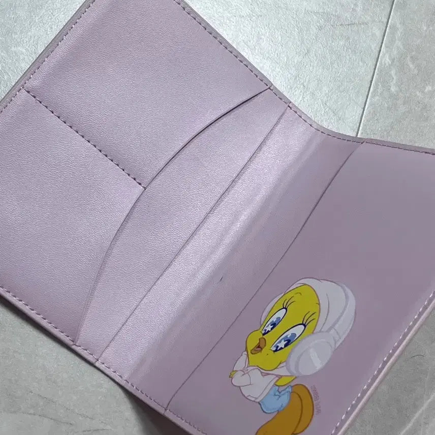 [BUNJANG] IU Tweety Passport Case / 아이유 콘서트 굿즈 여권케이스 트위티