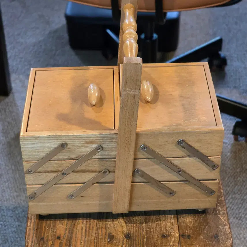 [BUNJANG] Vintage Wooden Sewing Box / 빈티지 원목 소잉박스